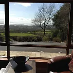 Benbulben Farmhouse Bed & Breakfast