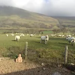 Bed & Breakfast Benbulben Farmhouse Drumcliff