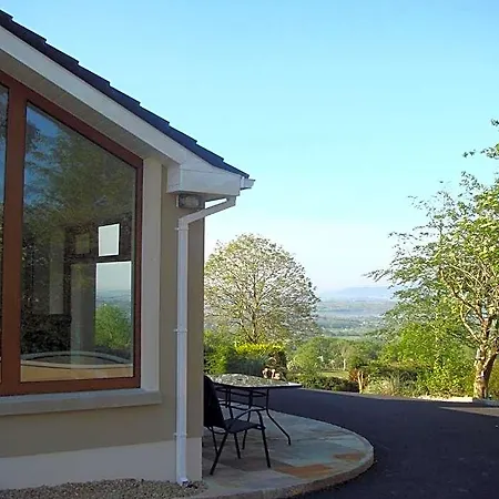 Benbulben Farmhouse 4*