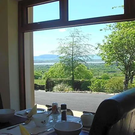 Bed & Breakfast Benbulben Farmhouse