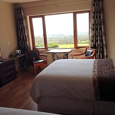 Benbulben Farmhouse 4* Drumcliff